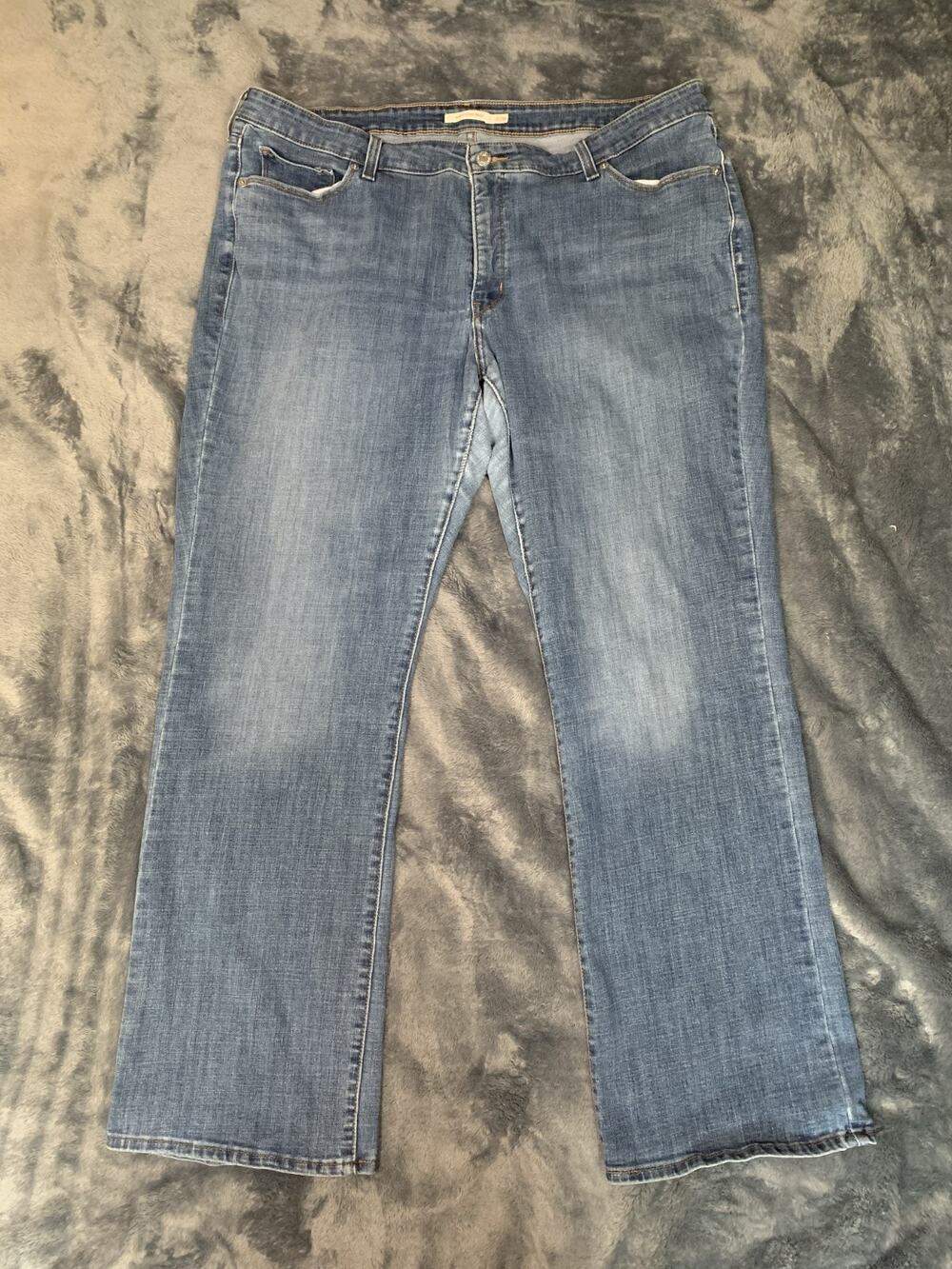 Levi's Classic Boot Cut Jeans Women's Size 22W 30 Inseam Dark Wash Blue